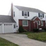 AVAILABLE OCTOBER – Excellent Single Family Home in Amherst